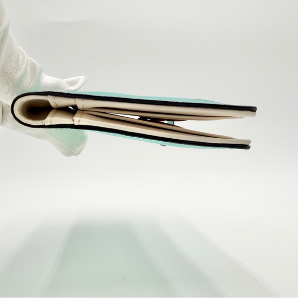 kate spade Mint Green Wallet - Picture 5 of 11